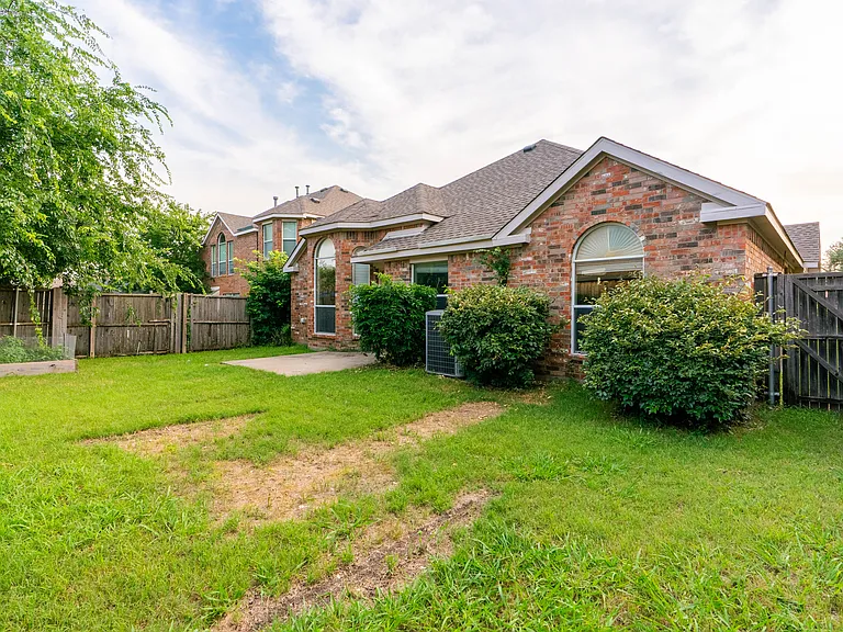2505 Monroe Dr — Photo 29