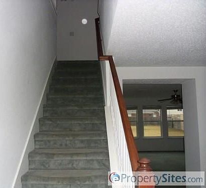 3rd image of 7203 Lake Hawkins Dr