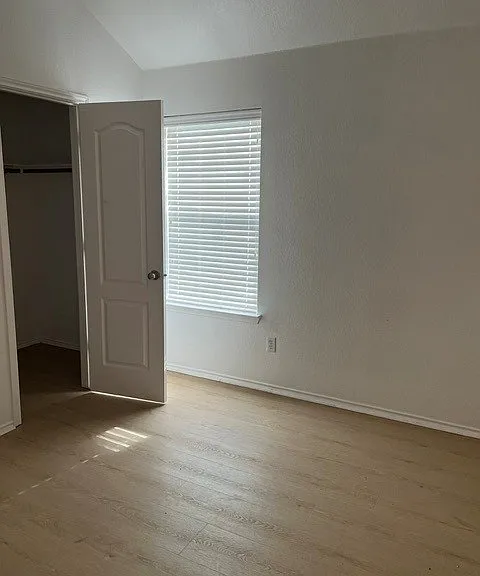 1556 Tonia Loop — Photo 20