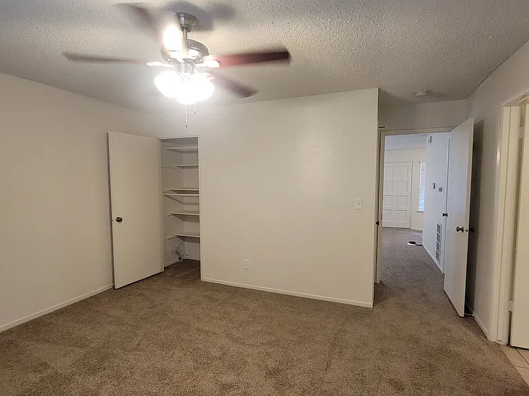 5053 N Roosevelt Ave #202 — Photo 7
