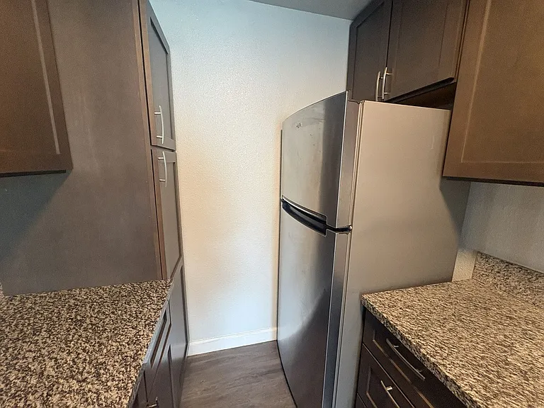 901 Carro Dr #3 — Photo 5