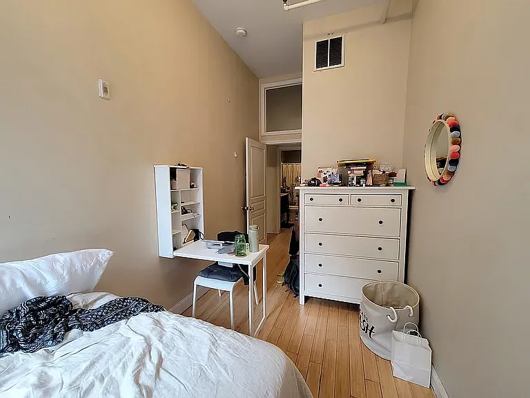 37 Temple Pl #404 — Photo 12