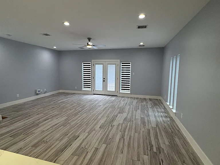 3029 Clinton Dr — Photo 12