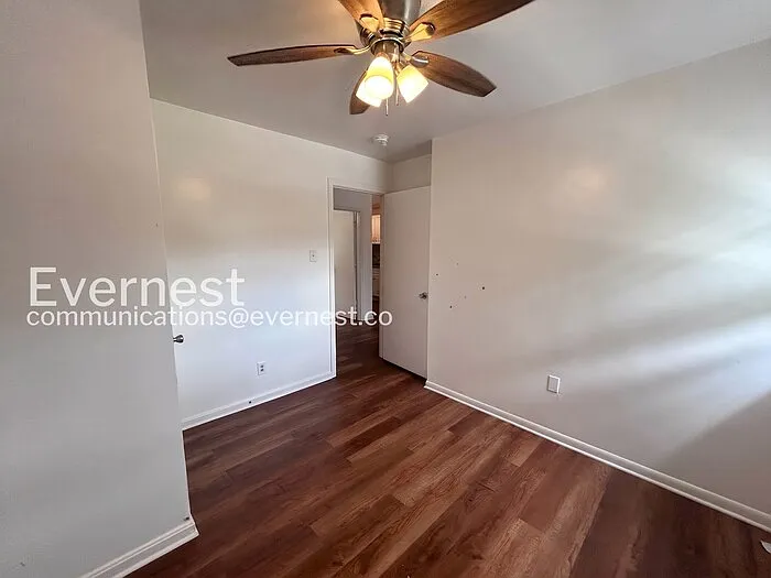 4527 Glade Rd #5 — Photo 9