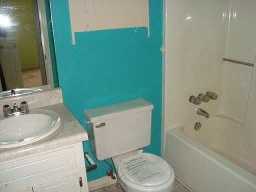 3rd image of 4618 Laurel Brook Dr