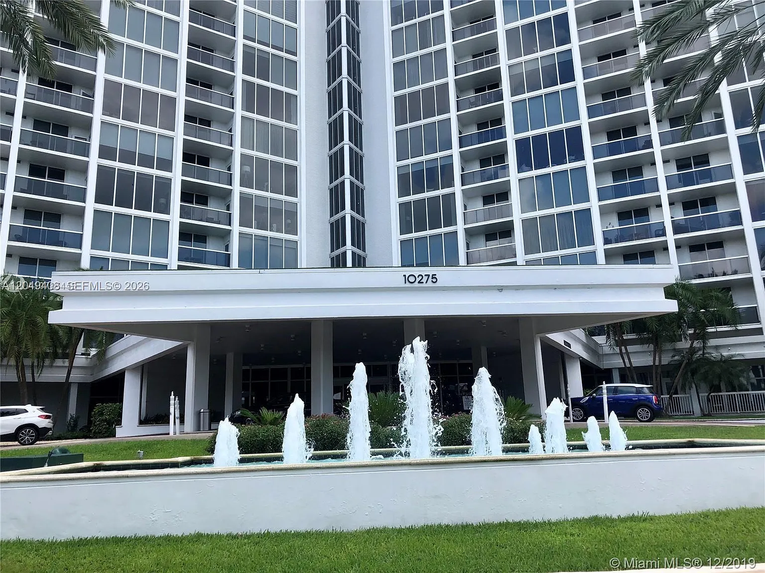 Harbour House — Photo 1
