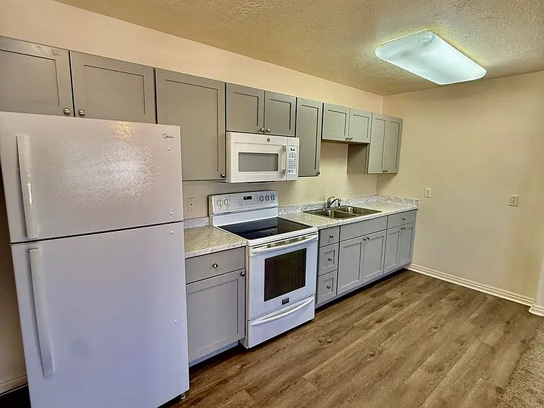 165 N 300 E — Photo 5