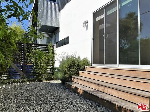 3rd image of 601 N Alta Vista Blvd