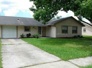 9846 82nd St, Seminole, FL 33777