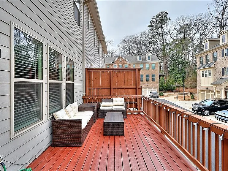 1306 Harris Way — Photo 15
