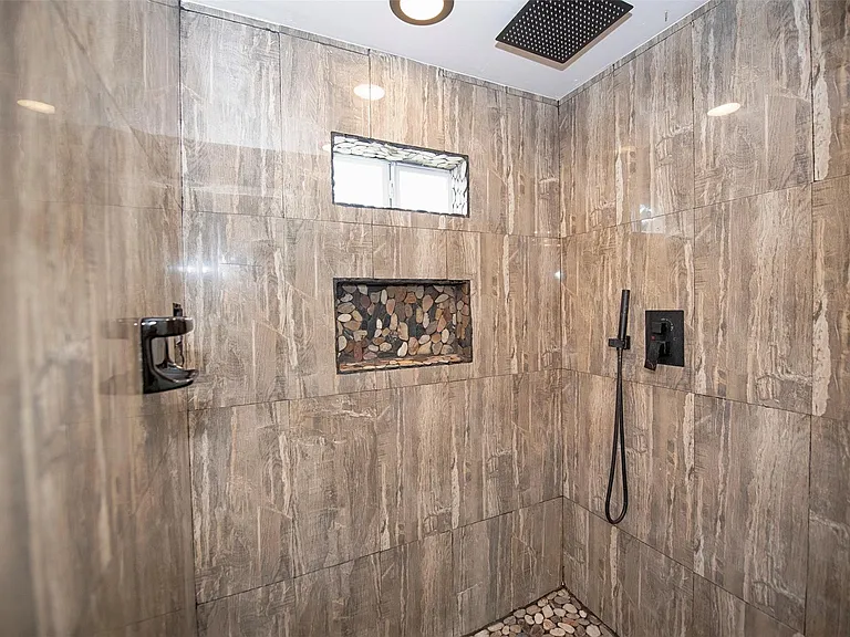 4714 Widerop Ln — Photo 22