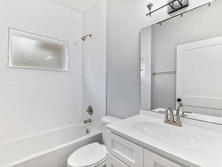 631 Oakland Ave — Photo 6