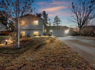 7609 119th Ave N, Champlin, MN 55316