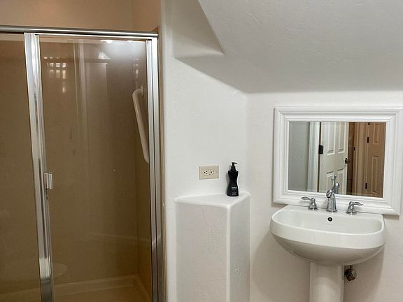 5th image of 653 N Encanto Village Way