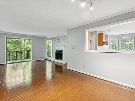 3rd image of 2901 Lenox Way NE Unit 508
