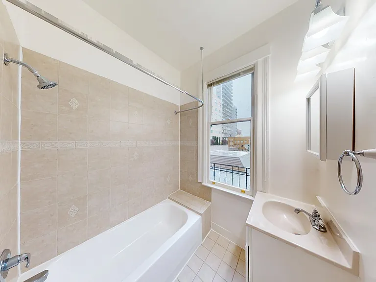 840 California Street — Photo 13