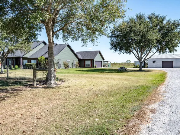 14305 FM 1406, Winnie, TX 77665