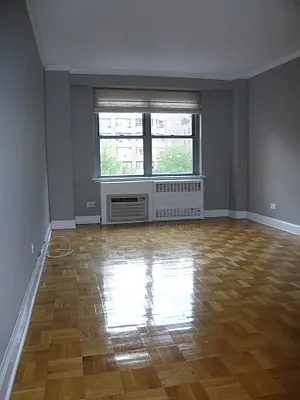 Rented by MNS | media 7