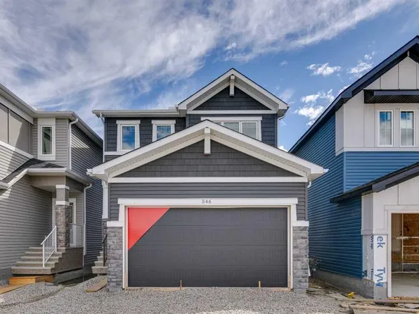 546 N Hotchkiss Mnr, Calgary, AB T3S 0J9