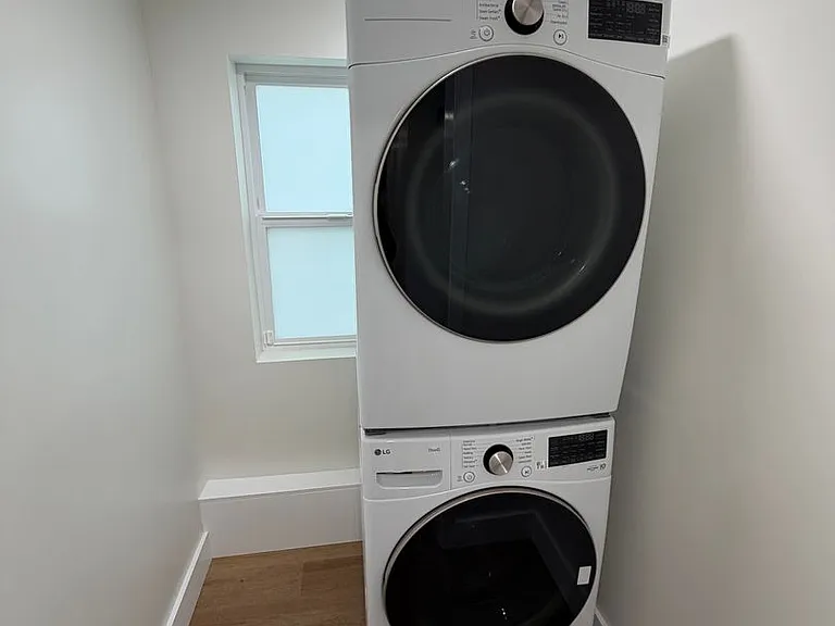 1 Bed 1 Bath Brand New Apartment In Cleveland Heights — Photo 7