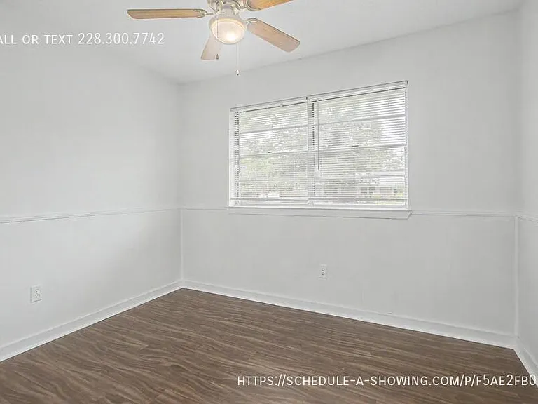 883 Rustwood Dr — Photo 9