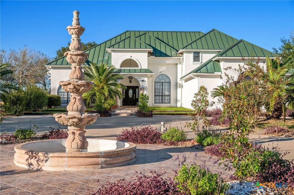 968 Tate Rd, Victoria, TX - View 2