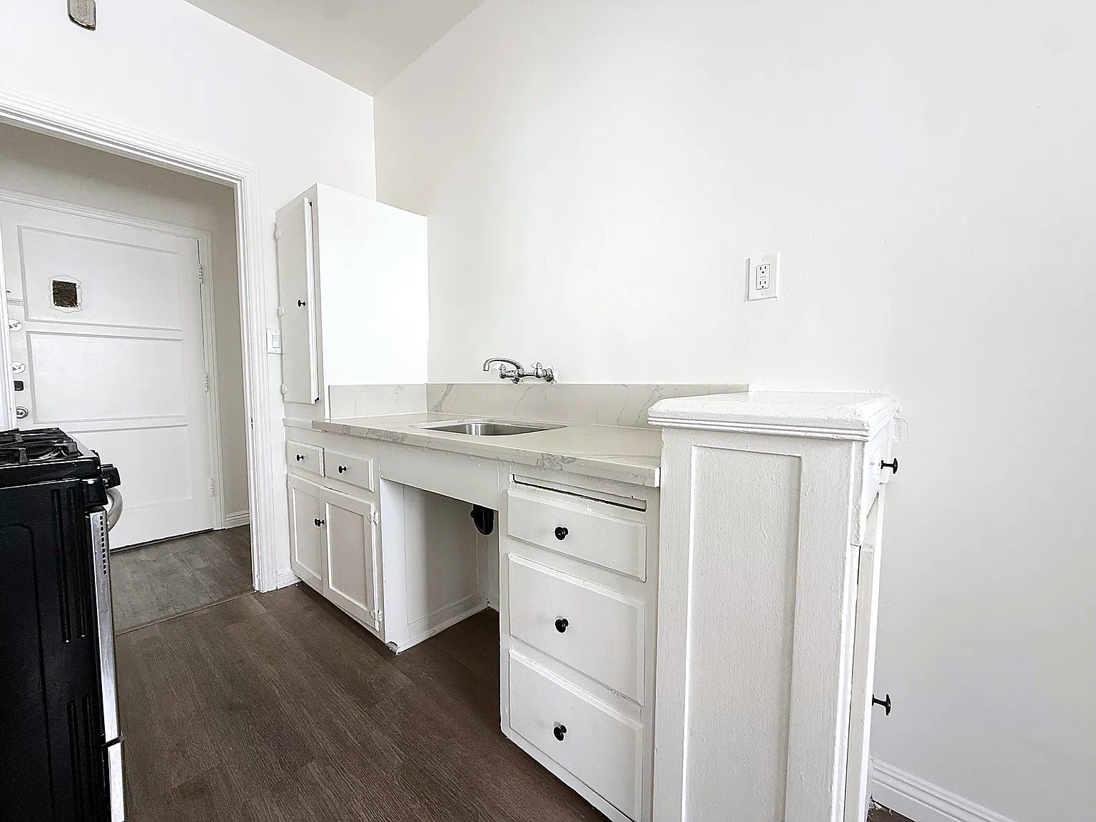 1 bed, 750 sqft, $2,295 — Photo 4