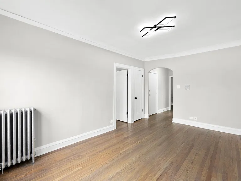 2610 N Laramie — Photo 3