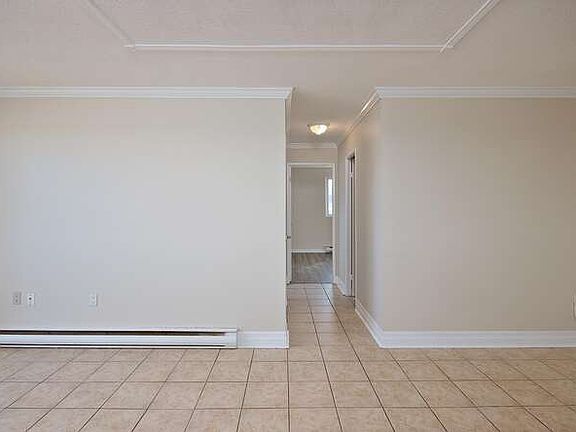 5th image of 1100 Jalna Blvd #706