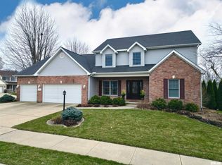 2104 W Broadland Dr, Dunlap, IL 61525