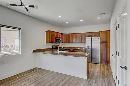 1581 Tustin Ave — Photo 22