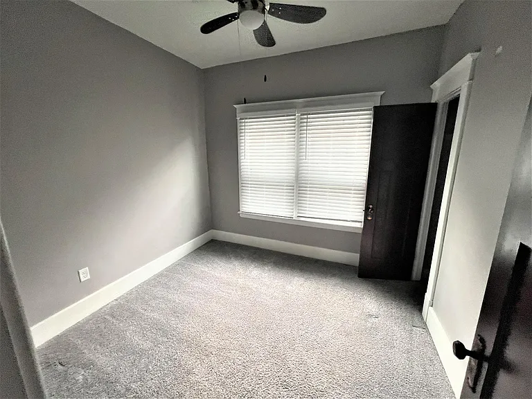 373 Linden Ave — Photo 7