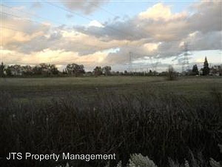 4th image of 1416 Snapdragon Ln