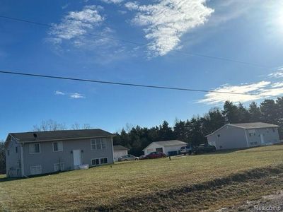9383 & 9395 Jennings Rd, Grand Blanc, MI, 48439