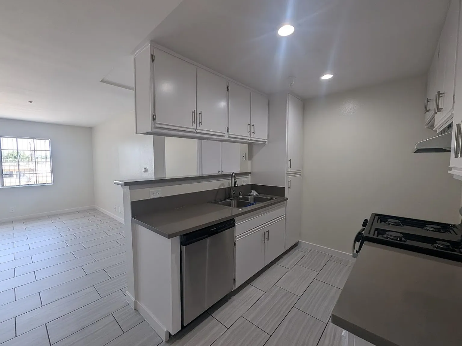 Beckwood Apartments — Photo 4