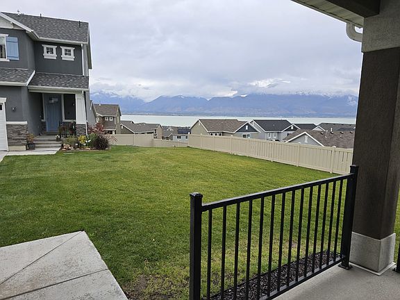 2nd image of 2992 S Willow Creek Dr