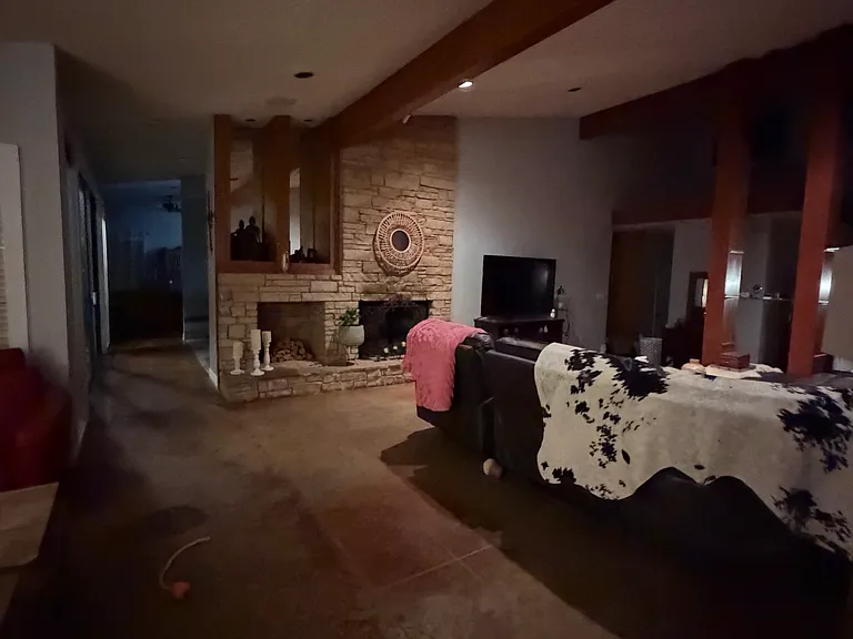 2307 Bluffview Ct — Photo 4