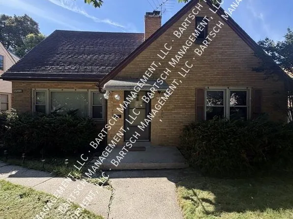 2731 N 88th St, Milwaukee, WI 53222