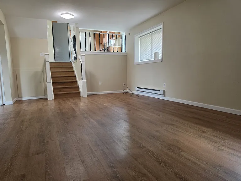 11186 Forest Ave — Photo 11