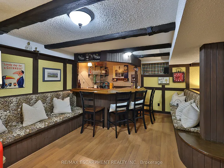 3555 Kingbird Ct — Photo 32