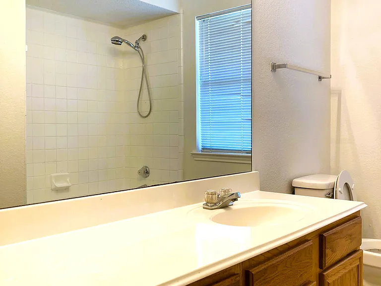2078 Belvedere Dr — Photo 25