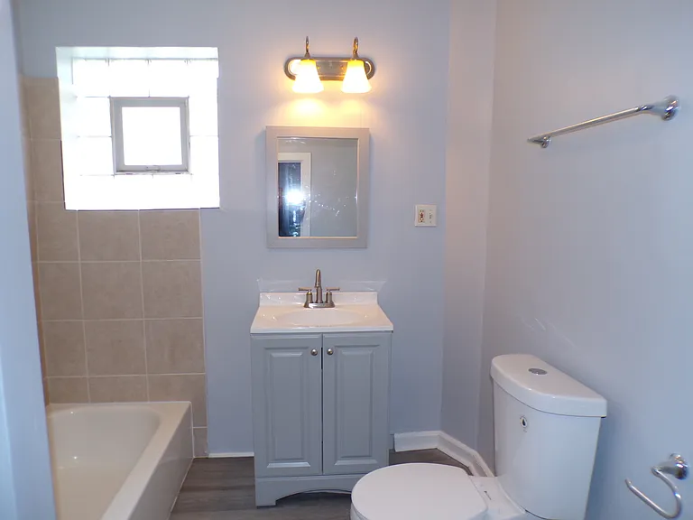 10800 S Hoxie Ave #2F — Photo 6