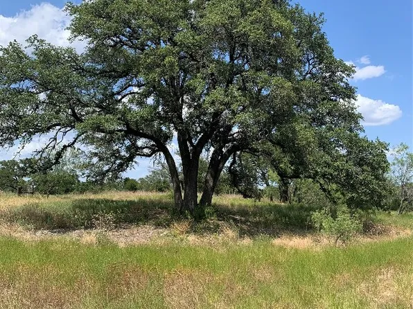 534 County Road 4175, Cranfills Gap, TX 76637