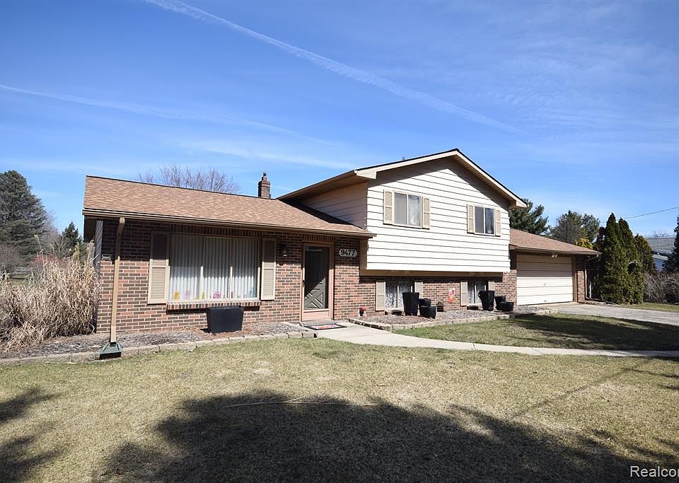9477 White Lake Rd, Fenton, MI 48430 Zillow