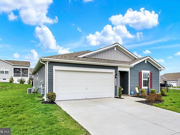 3rd image of 130 River Rd