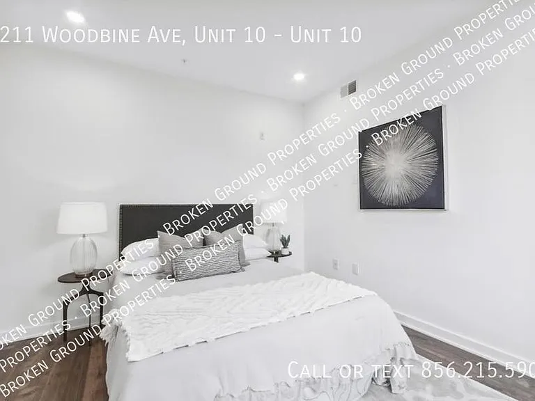 6211 Woodbine Ave #10 — Photo 4
