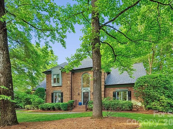 3rd image of 5631 Colony Rd