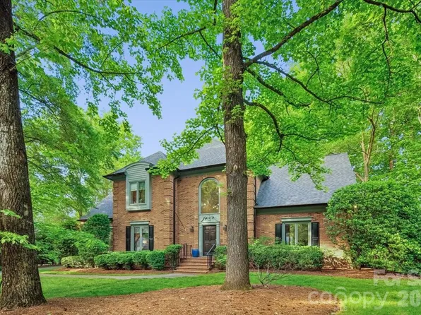 5631 Colony Rd, Charlotte, NC 28226