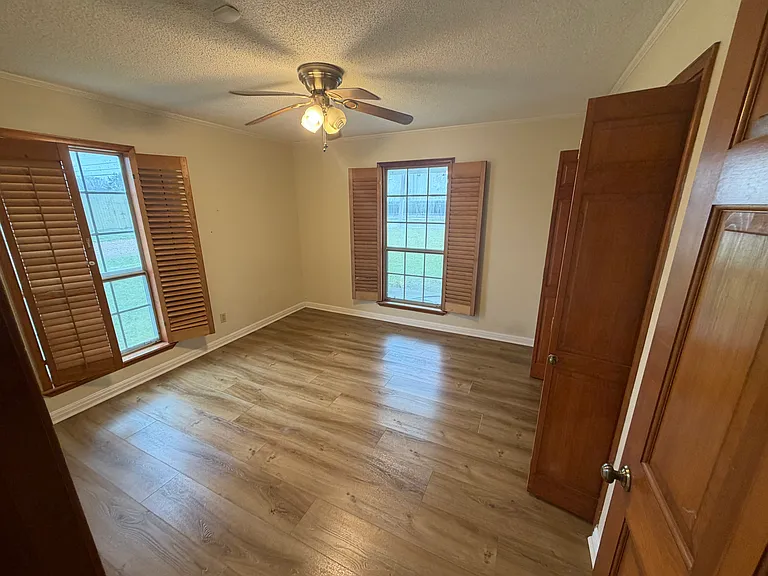 5205 Country Club Dr — Photo 21
