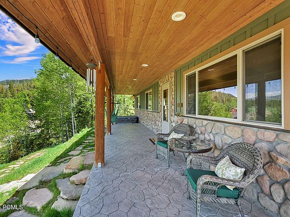 5th image of 3599 Pine Way
